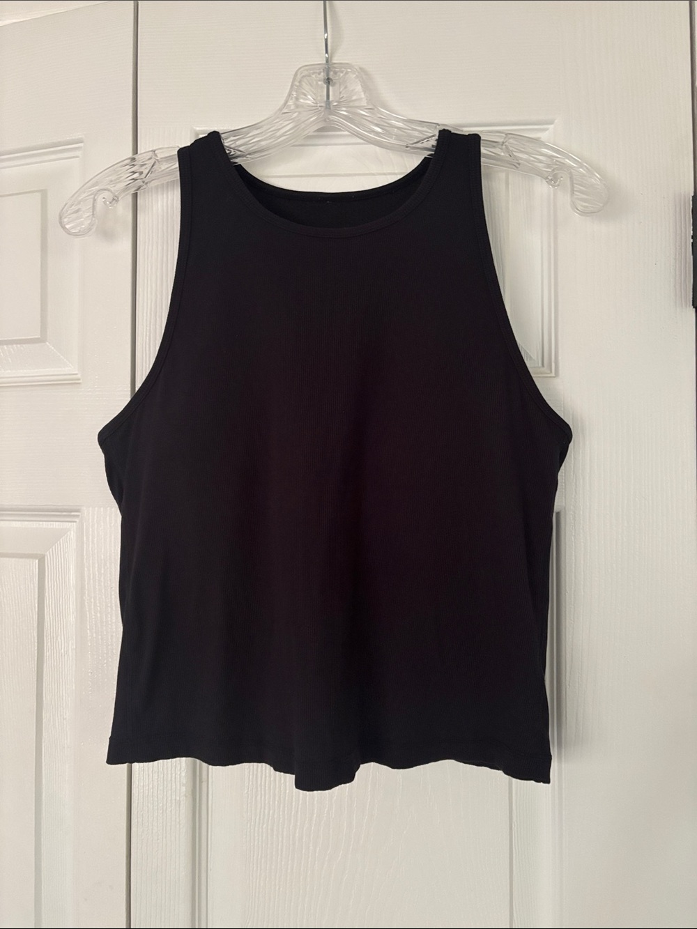 Vuori Ribbed Black Cropped Tank Top